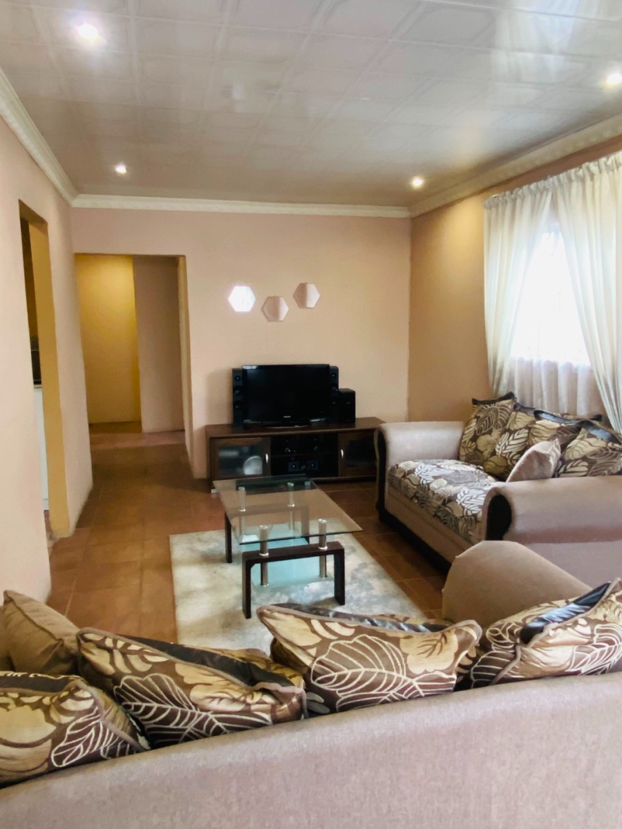 3 Bedroom Property for Sale in Browns Farm Western Cape
